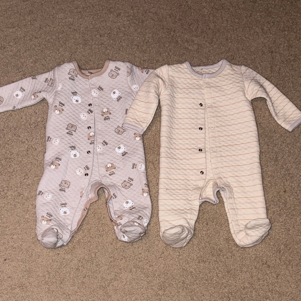 NWOT ChickPea Set